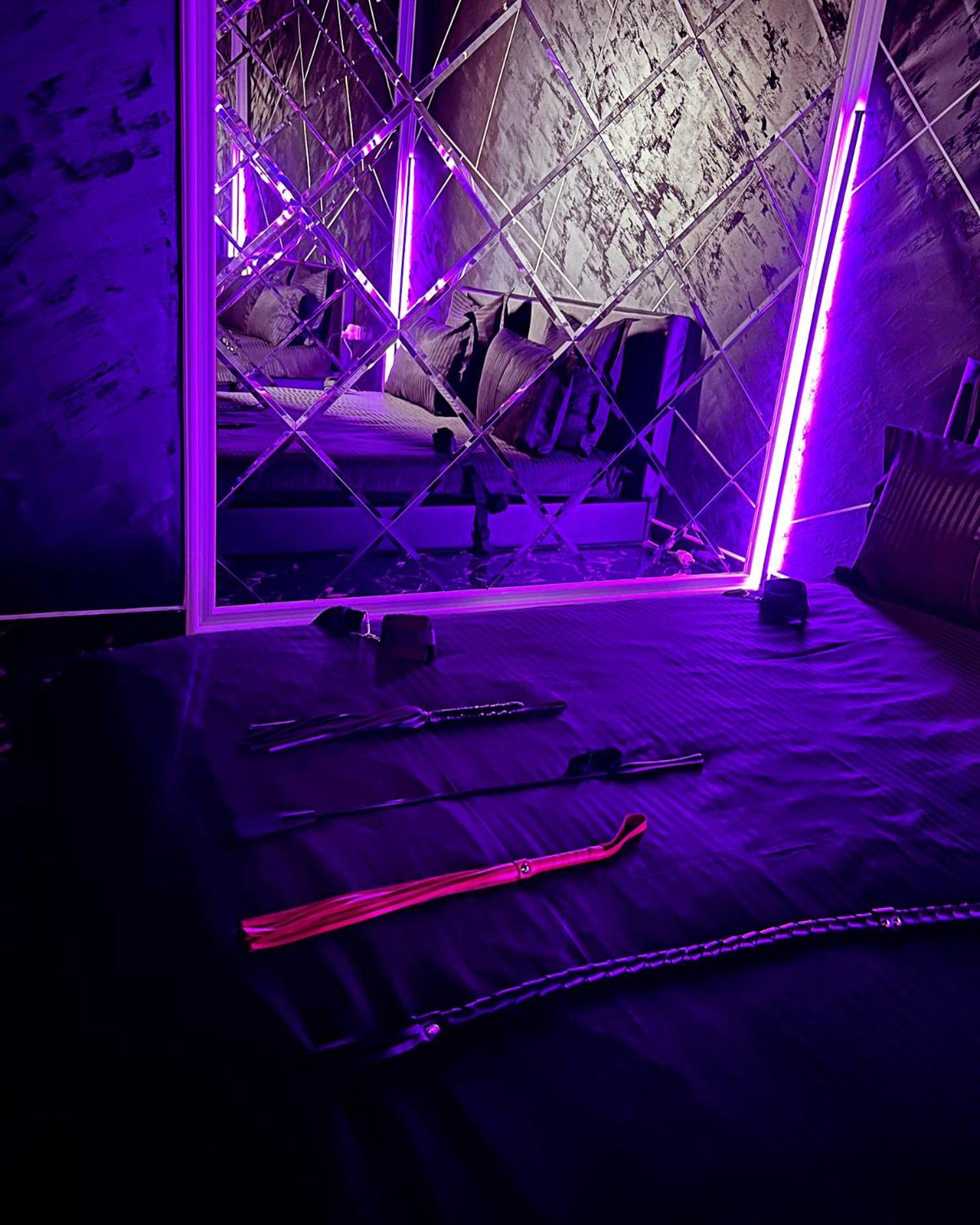 Adult Only Fantasy Room Bucharest Exterior photo