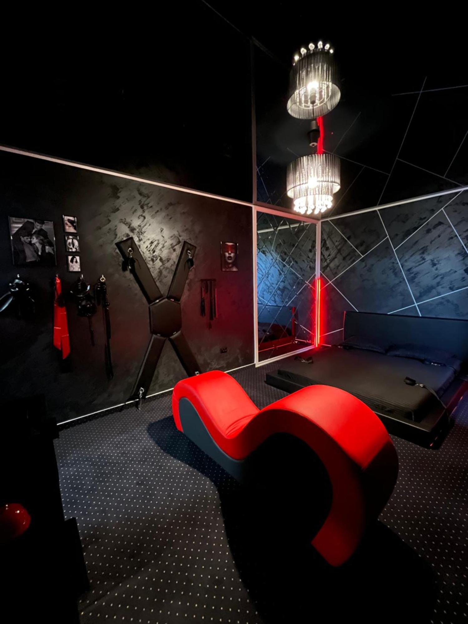 Adult Only Fantasy Room Bucharest Exterior photo